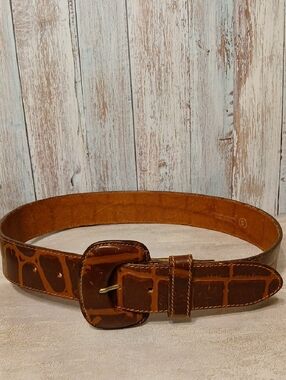 Vintage Brown Alligator Embossed Leather Patterned Woman's Belt Made In Italy